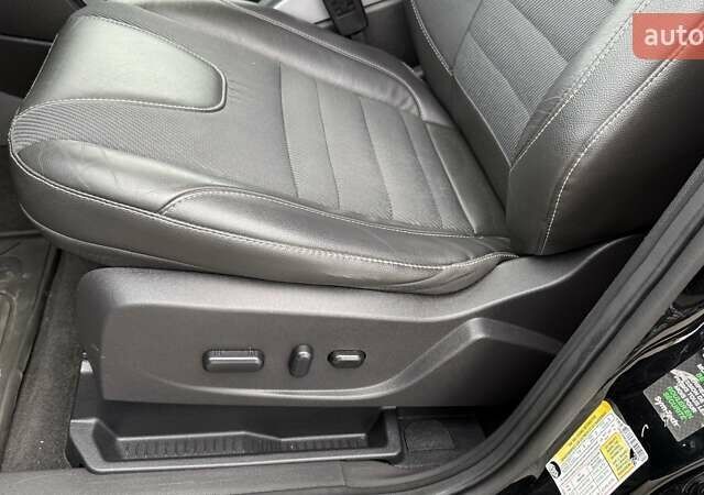 Черный Форд Эскейп, объемом двигателя 1.6 л и пробегом 148 тыс. км за 14250 $, фото 19 на Automoto.ua