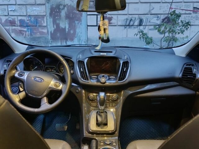 Черный Форд Эскейп, объемом двигателя 1.6 л и пробегом 130 тыс. км за 14000 $, фото 11 на Automoto.ua