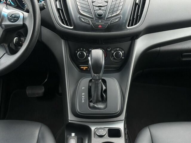 Черный Форд Эскейп, объемом двигателя 2.5 л и пробегом 126 тыс. км за 11800 $, фото 14 на Automoto.ua