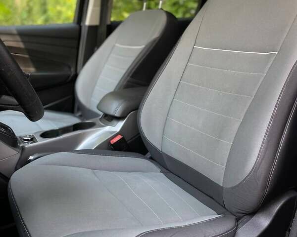 Черный Форд Эскейп, объемом двигателя 1.6 л и пробегом 132 тыс. км за 10490 $, фото 36 на Automoto.ua