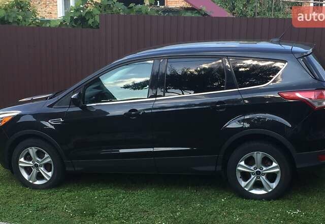 Черный Форд Эскейп, объемом двигателя 2 л и пробегом 168 тыс. км за 11900 $, фото 2 на Automoto.ua