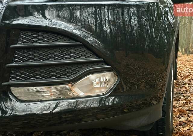 Черный Форд Эскейп, объемом двигателя 2 л и пробегом 122 тыс. км за 12000 $, фото 51 на Automoto.ua