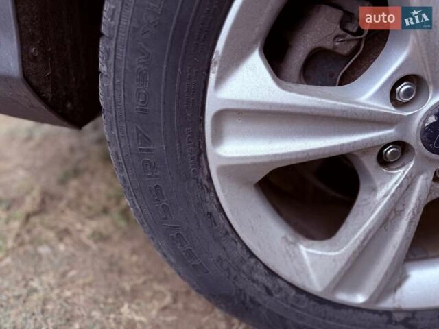 Черный Форд Эскейп, объемом двигателя 2 л и пробегом 197 тыс. км за 12000 $, фото 1 на Automoto.ua