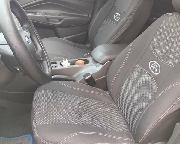 Черный Форд Эскейп, объемом двигателя 2.5 л и пробегом 190 тыс. км за 12500 $, фото 27 на Automoto.ua