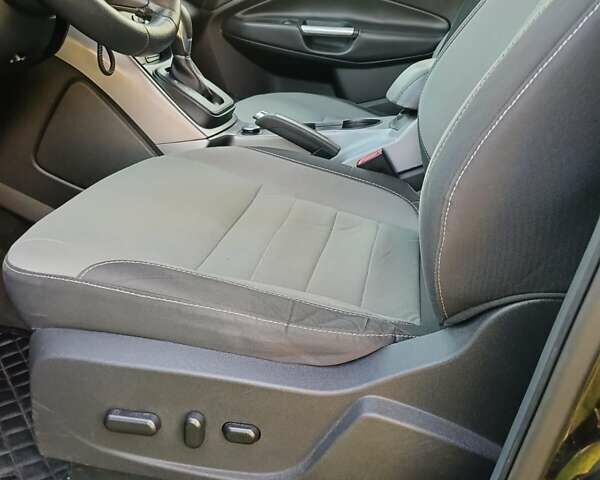 Форд Эскейп 2015 в Чернигове на Automoto.ua Черный Форд Эскейп, объемом двигателя 1.6 л и пробегом 192 тыс. км за 12000 $, фото 2 на Automoto.ua