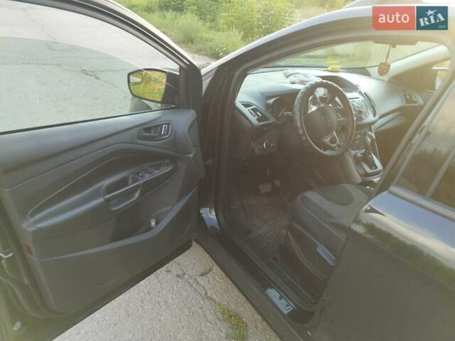 Черный Форд Эскейп, объемом двигателя 2.5 л и пробегом 277 тыс. км за 13200 $, фото 3 на Automoto.ua