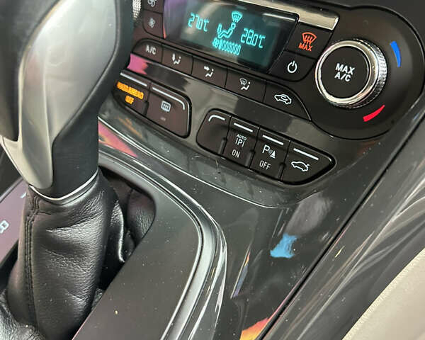 Чорний Форд Ескейп, об'ємом двигуна 2 л та пробігом 235 тис. км за 12800 $, фото 9 на Automoto.ua