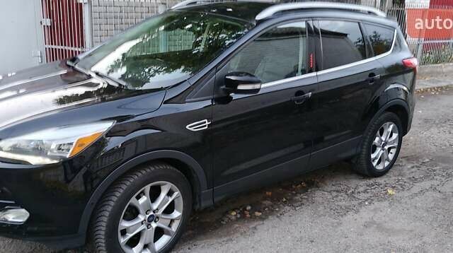 Черный Форд Эскейп, объемом двигателя 2 л и пробегом 140 тыс. км за 14000 $, фото 11 на Automoto.ua