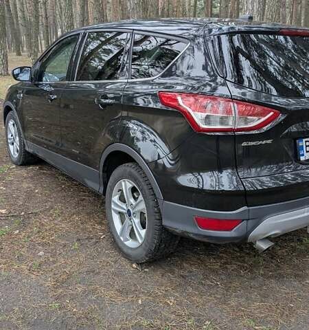 Черный Форд Эскейп, объемом двигателя 2 л и пробегом 87 тыс. км за 12700 $, фото 8 на Automoto.ua