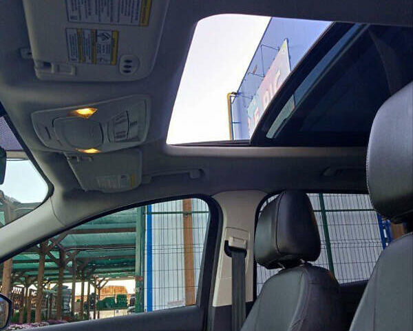 Черный Форд Эскейп, объемом двигателя 2 л и пробегом 140 тыс. км за 14000 $, фото 22 на Automoto.ua