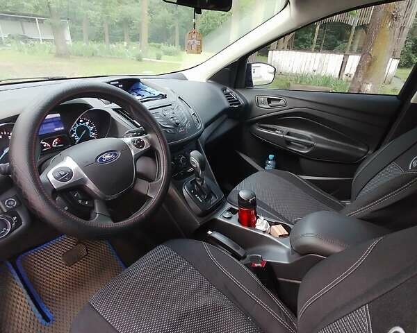 Черный Форд Эскейп, объемом двигателя 2.5 л и пробегом 190 тыс. км за 12500 $, фото 4 на Automoto.ua