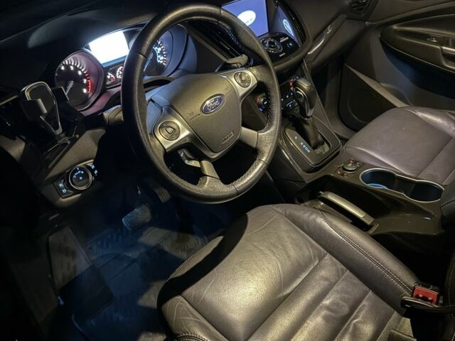 Чорний Форд Ескейп, об'ємом двигуна 1.6 л та пробігом 175 тис. км за 10300 $, фото 7 на Automoto.ua