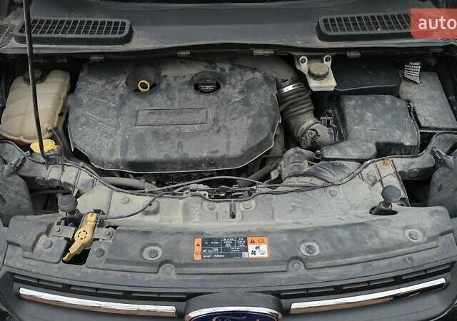 Черный Форд Эскейп, объемом двигателя 2 л и пробегом 122 тыс. км за 12000 $, фото 62 на Automoto.ua