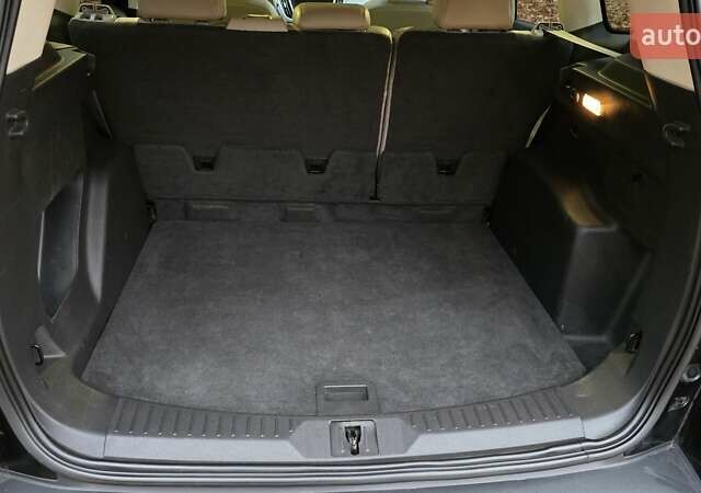 Черный Форд Эскейп, объемом двигателя 2 л и пробегом 122 тыс. км за 12000 $, фото 21 на Automoto.ua