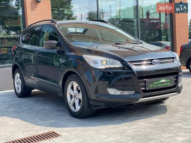 Черный Форд Эскейп, объемом двигателя 1.6 л и пробегом 132 тыс. км за 10490 $, фото 4 на Automoto.ua