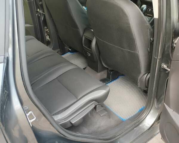 Черный Форд Эскейп, объемом двигателя 2.5 л и пробегом 190 тыс. км за 12500 $, фото 19 на Automoto.ua