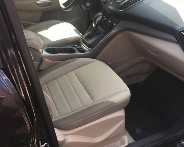 Черный Форд Эскейп, объемом двигателя 2 л и пробегом 168 тыс. км за 11900 $, фото 1 на Automoto.ua