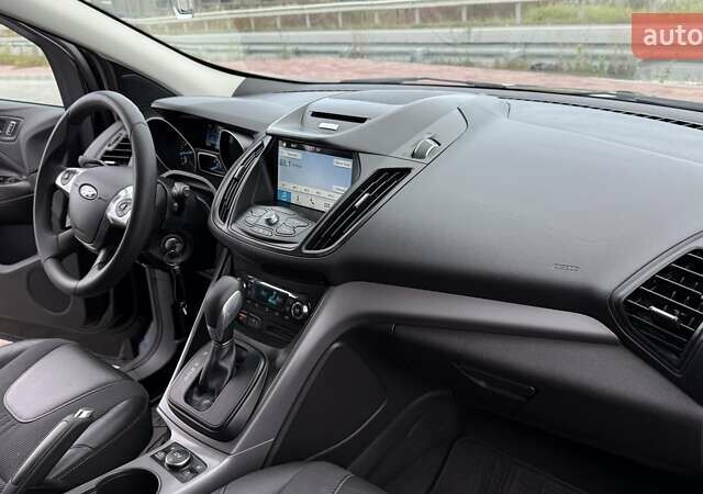 Черный Форд Эскейп, объемом двигателя 1.6 л и пробегом 148 тыс. км за 14250 $, фото 39 на Automoto.ua