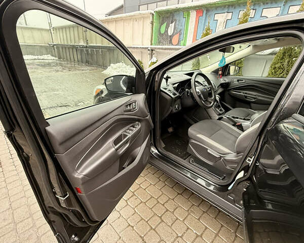 Черный Форд Эскейп, объемом двигателя 2.49 л и пробегом 165 тыс. км за 10200 $, фото 14 на Automoto.ua