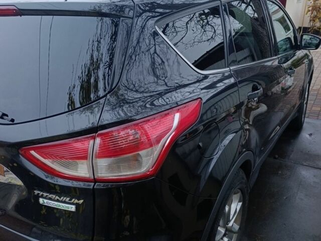 Черный Форд Эскейп, объемом двигателя 1.6 л и пробегом 130 тыс. км за 14000 $, фото 5 на Automoto.ua