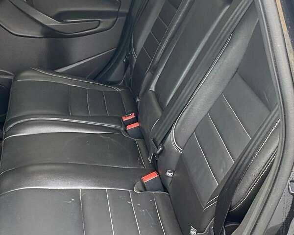 Черный Форд Эскейп, объемом двигателя 1.6 л и пробегом 190 тыс. км за 9500 $, фото 6 на Automoto.ua