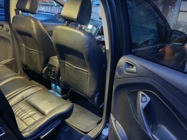 Черный Форд Эскейп, объемом двигателя 1.6 л и пробегом 130 тыс. км за 14000 $, фото 15 на Automoto.ua