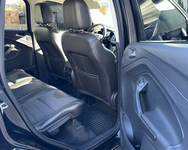 Черный Форд Эскейп, объемом двигателя 2 л и пробегом 95 тыс. км за 12500 $, фото 7 на Automoto.ua