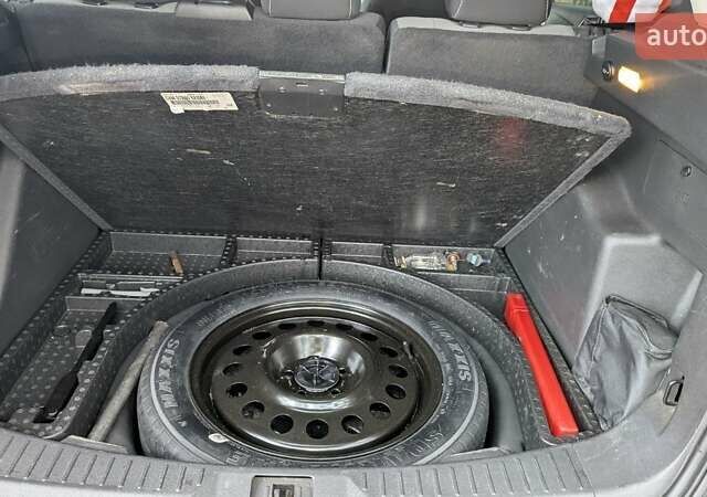 Черный Форд Эскейп, объемом двигателя 2 л и пробегом 87 тыс. км за 12700 $, фото 20 на Automoto.ua