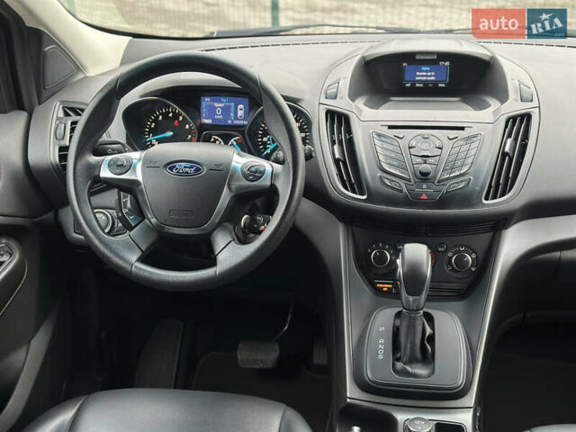 Черный Форд Эскейп, объемом двигателя 2.26 л и пробегом 126 тыс. км за 11800 $, фото 18 на Automoto.ua