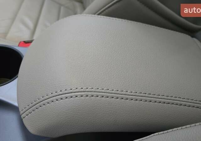 Черный Форд Эскейп, объемом двигателя 2 л и пробегом 122 тыс. км за 12000 $, фото 28 на Automoto.ua