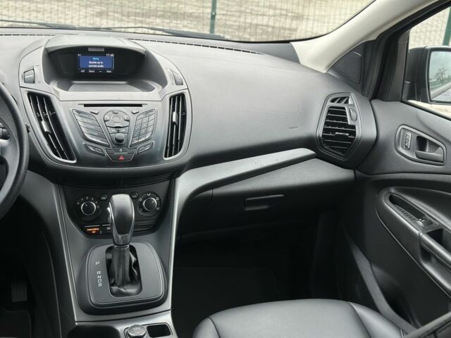 Черный Форд Эскейп, объемом двигателя 2.5 л и пробегом 126 тыс. км за 11800 $, фото 12 на Automoto.ua