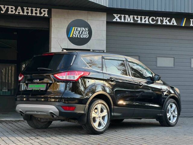 Черный Форд Эскейп, объемом двигателя 2.5 л и пробегом 133 тыс. км за 9900 $, фото 6 на Automoto.ua