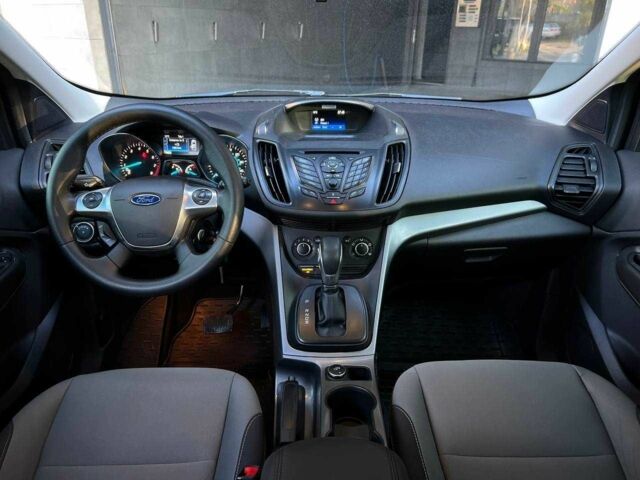 Черный Форд Эскейп, объемом двигателя 2.5 л и пробегом 133 тыс. км за 9900 $, фото 13 на Automoto.ua