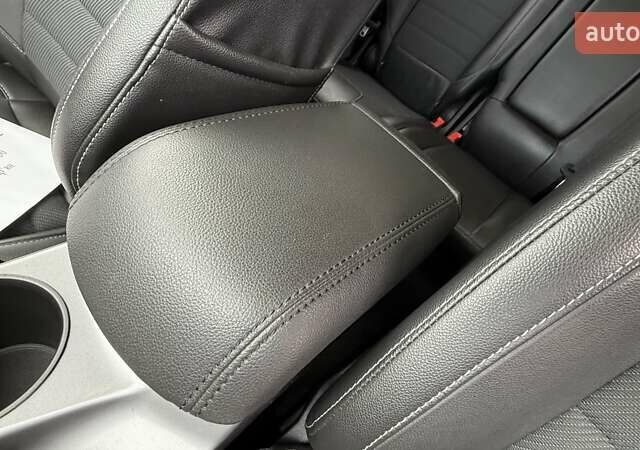 Черный Форд Эскейп, объемом двигателя 1.6 л и пробегом 148 тыс. км за 14250 $, фото 23 на Automoto.ua