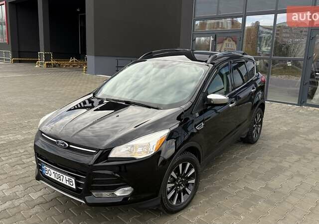 Черный Форд Эскейп, объемом двигателя 1.6 л и пробегом 148 тыс. км за 14250 $, фото 2 на Automoto.ua