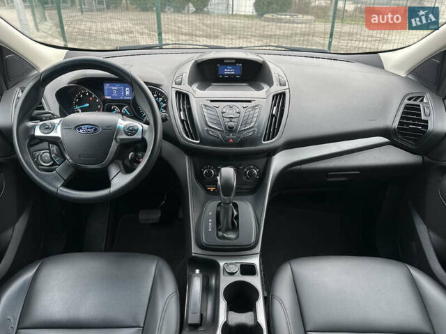 Черный Форд Эскейп, объемом двигателя 2.26 л и пробегом 126 тыс. км за 11800 $, фото 17 на Automoto.ua