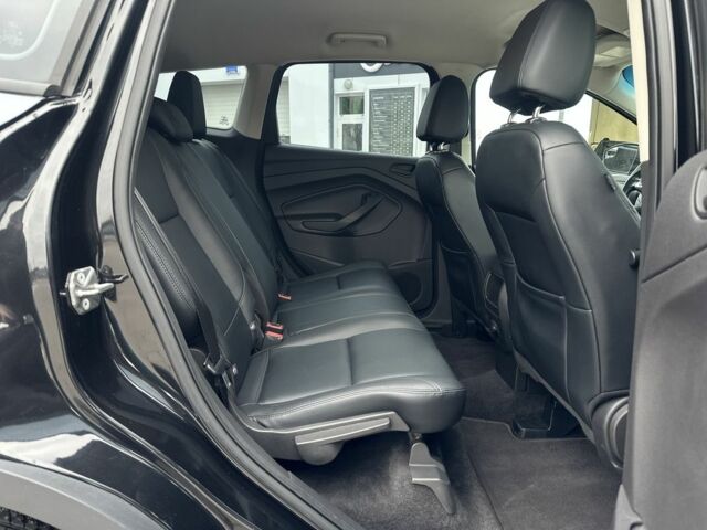 Черный Форд Эскейп, объемом двигателя 2.5 л и пробегом 126 тыс. км за 11800 $, фото 21 на Automoto.ua