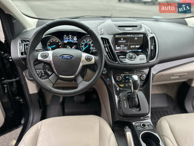 Чорний Форд Ескейп, об'ємом двигуна 2 л та пробігом 235 тис. км за 12800 $, фото 7 на Automoto.ua