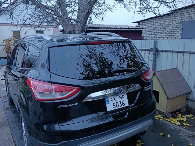 Черный Форд Эскейп, объемом двигателя 1.6 л и пробегом 130 тыс. км за 14000 $, фото 3 на Automoto.ua