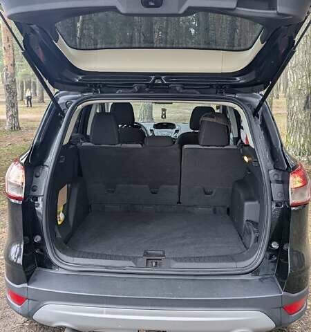 Черный Форд Эскейп, объемом двигателя 2 л и пробегом 87 тыс. км за 12700 $, фото 15 на Automoto.ua