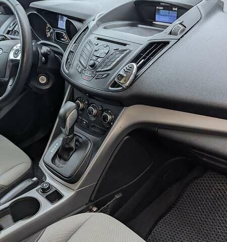 Черный Форд Эскейп, объемом двигателя 2 л и пробегом 87 тыс. км за 12700 $, фото 13 на Automoto.ua