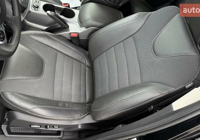 Черный Форд Эскейп, объемом двигателя 1.6 л и пробегом 148 тыс. км за 14250 $, фото 18 на Automoto.ua