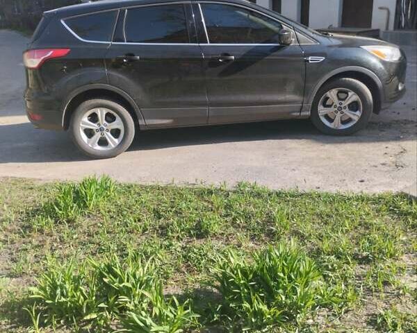 Черный Форд Эскейп, объемом двигателя 2 л и пробегом 160 тыс. км за 10500 $, фото 2 на Automoto.ua