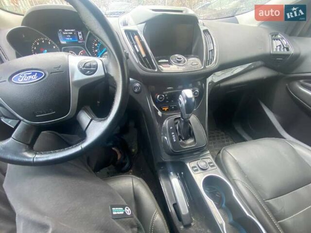 Черный Форд Эскейп, объемом двигателя 1.6 л и пробегом 190 тыс. км за 9500 $, фото 7 на Automoto.ua