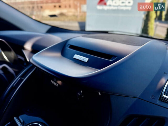 Чорний Форд Ескейп, об'ємом двигуна 1.5 л та пробігом 172 тис. км за 14350 $, фото 75 на Automoto.ua