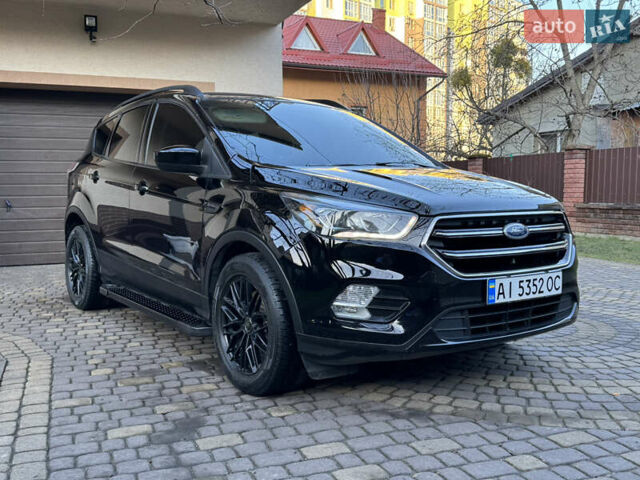 Чорний Форд Ескейп, об'ємом двигуна 2 л та пробігом 162 тис. км за 11500 $, фото 1 на Automoto.ua