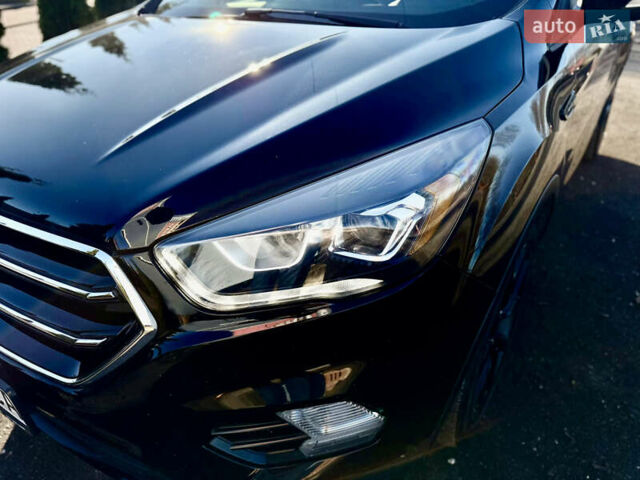 Чорний Форд Ескейп, об'ємом двигуна 1.5 л та пробігом 172 тис. км за 14350 $, фото 44 на Automoto.ua