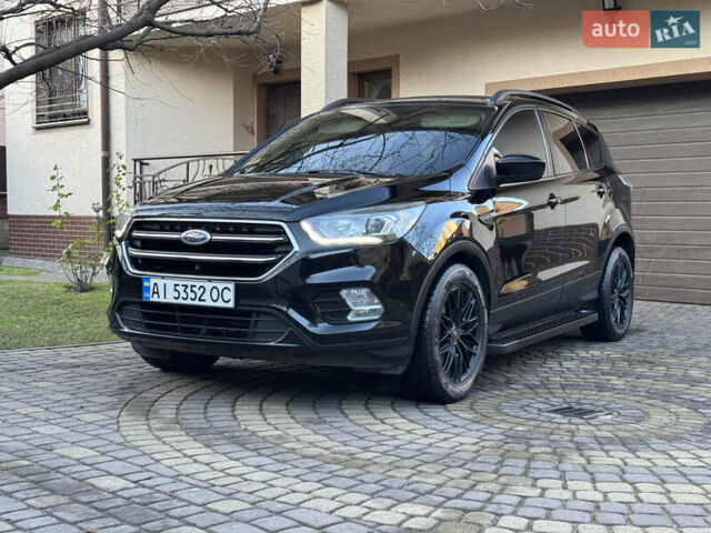 Чорний Форд Ескейп, об'ємом двигуна 2 л та пробігом 162 тис. км за 11500 $, фото 2 на Automoto.ua