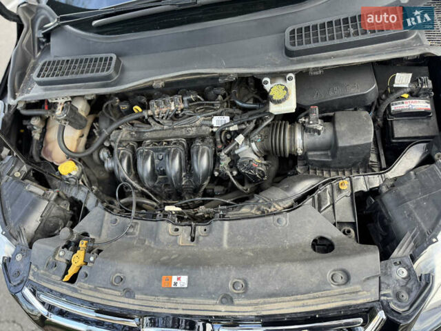 Черный Форд Эскейп, объемом двигателя 2.52 л и пробегом 98 тыс. км за 12900 $, фото 19 на Automoto.ua