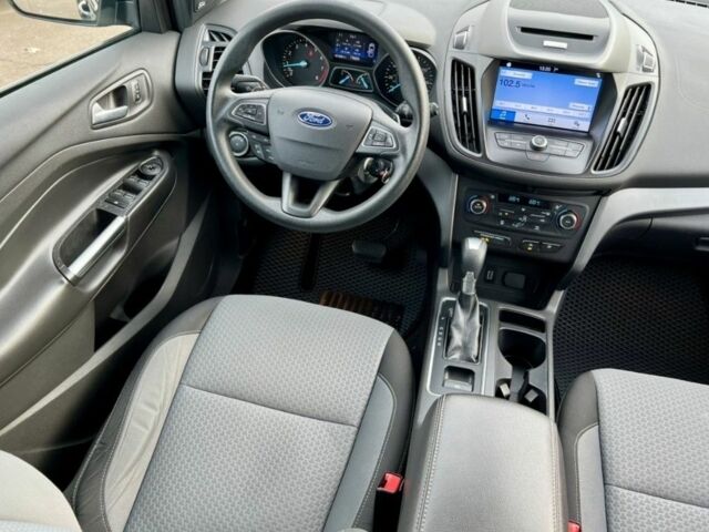 Черный Форд Эскейп, объемом двигателя 1.5 л и пробегом 187 тыс. км за 277 $, фото 6 на Automoto.ua